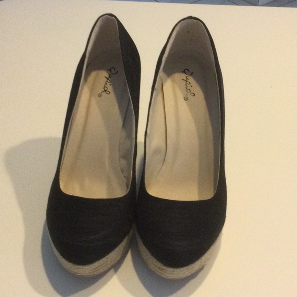 Qupid Black Platform Wedge